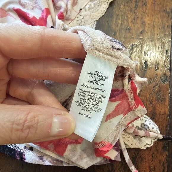 EXPRESS Size M Floral Lace Trim Cami Tank Top Blush Pink Red Y2K Lingerie Style - Picture 2 of 7